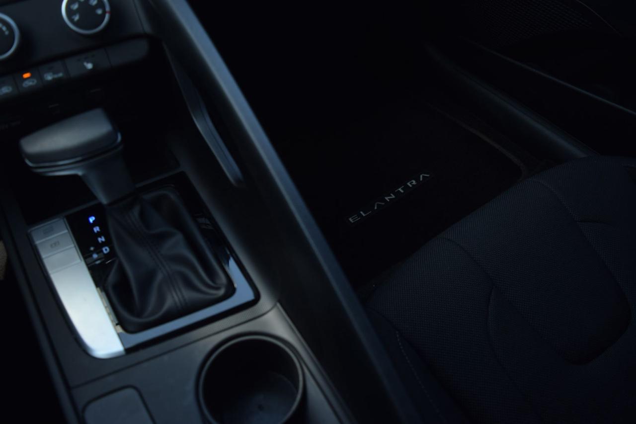 2023 Hyundai Elantra SEL - Photo #15