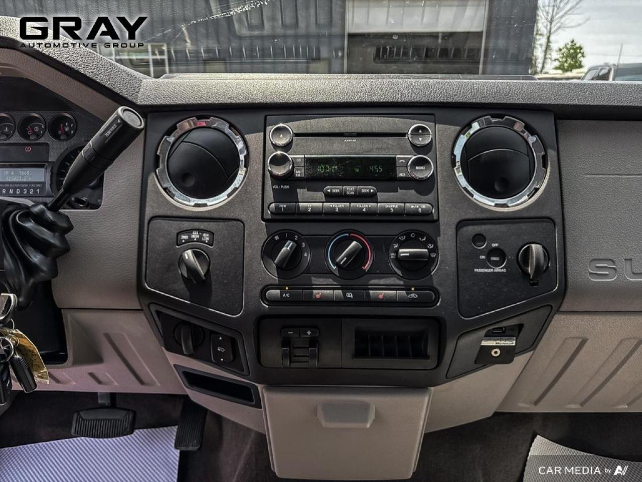 2010 Ford F-350 DIESEL/4WD/ONE OWNER/LOW KMS - Photo #12
