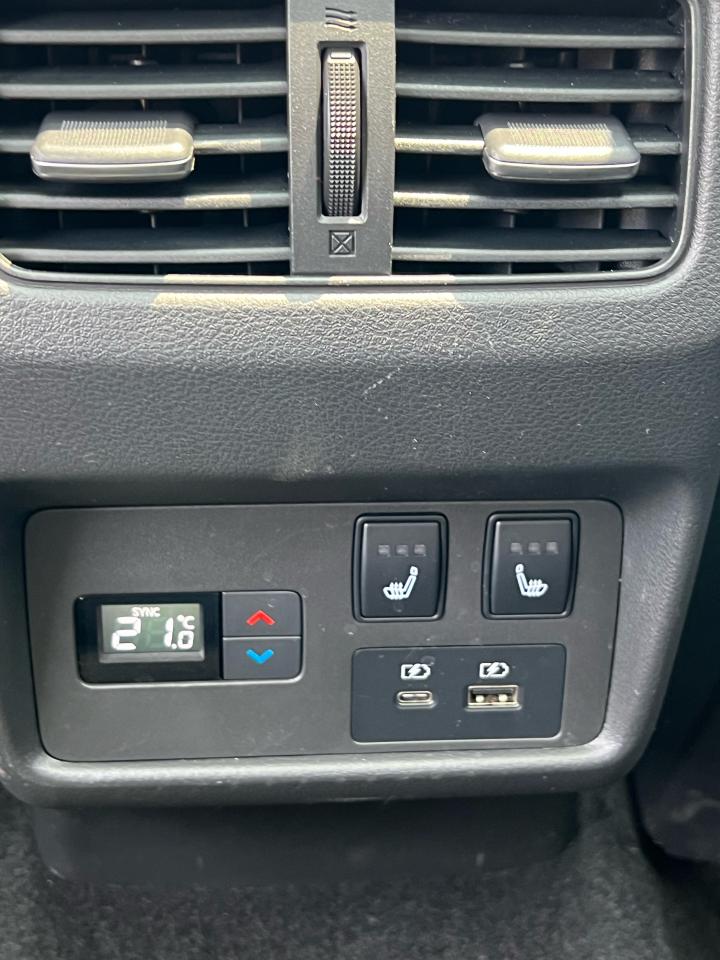 2021 Nissan Rogue AWD Platinum - Photo #19