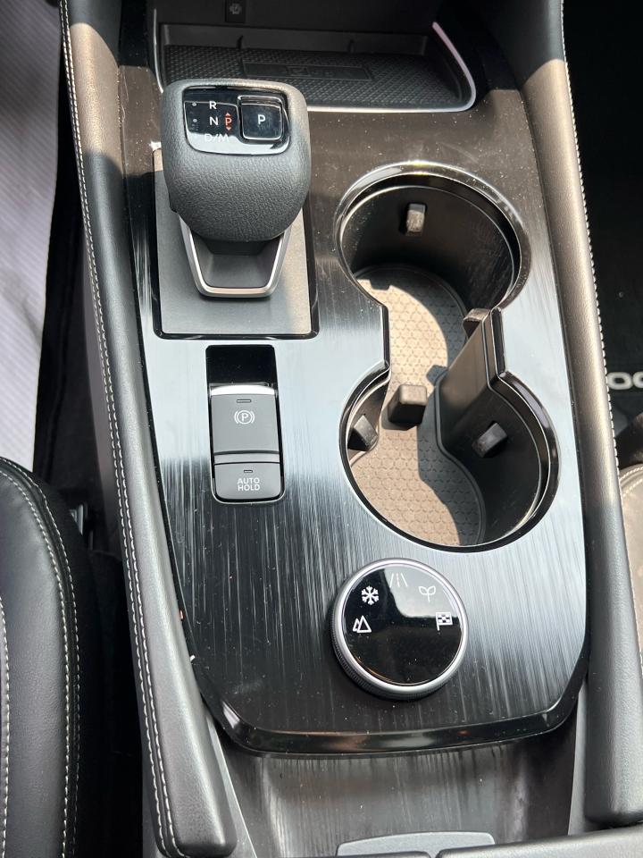 2021 Nissan Rogue AWD Platinum - Photo #13