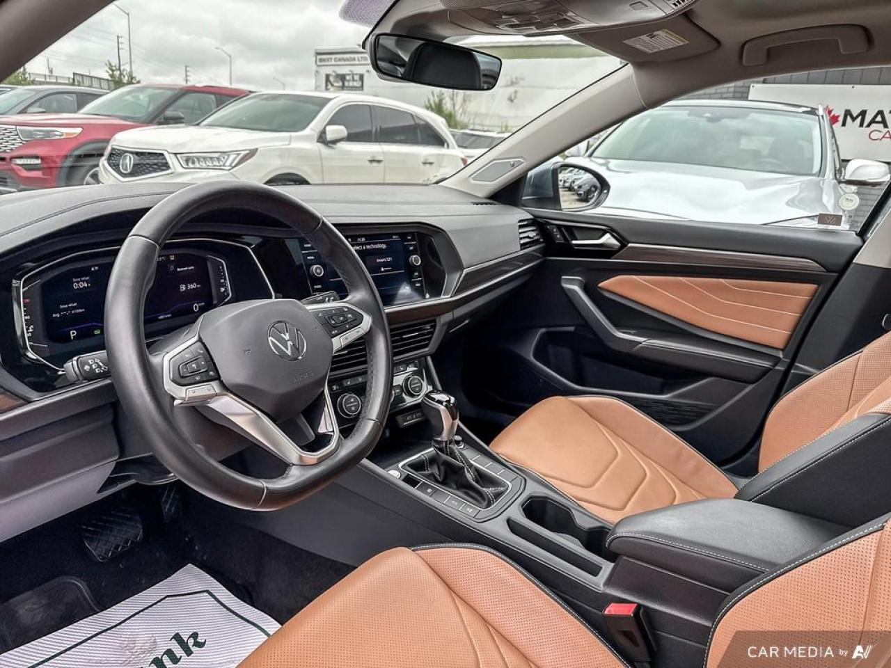 2022 Volkswagen Jetta HIGHLINE / NO ACCIDENTS / LEATHER / SUNROOF / NAV - Photo #9