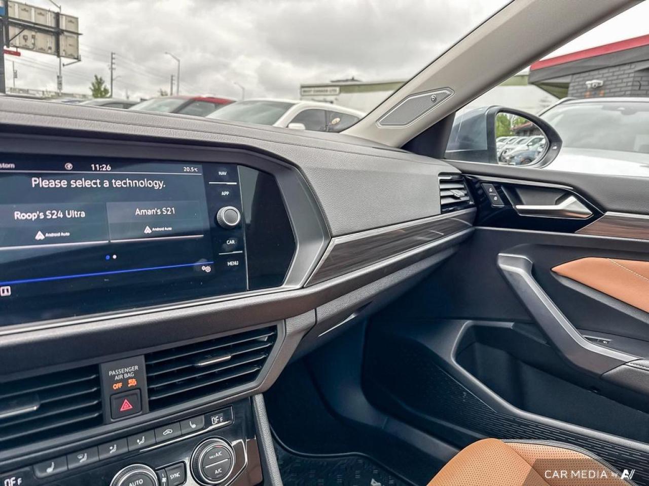 2022 Volkswagen Jetta HIGHLINE / NO ACCIDENTS / LEATHER / SUNROOF / NAV - Photo #26