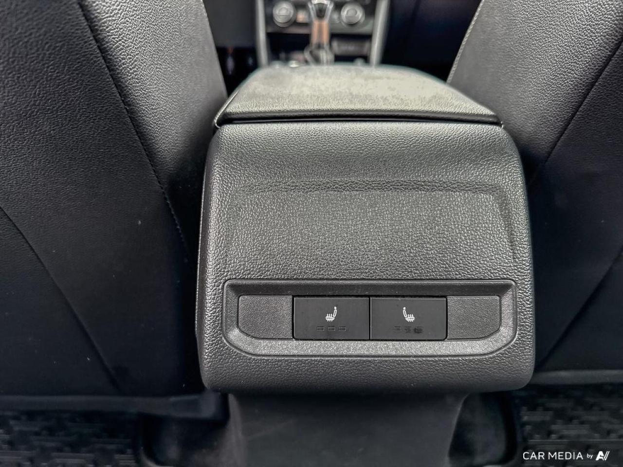2022 Volkswagen Jetta HIGHLINE / NO ACCIDENTS / LEATHER / SUNROOF / NAV - Photo #12