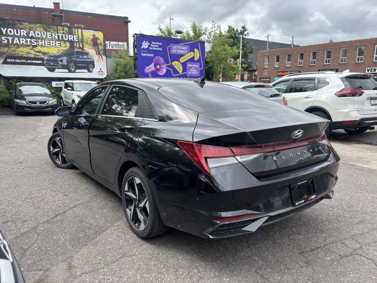 2021 Hyundai Elantra Ultimate SEL - Photo #3