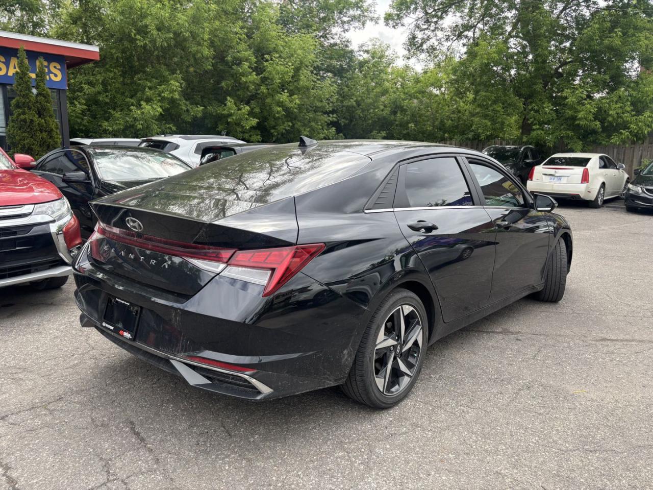 2021 Hyundai Elantra Ultimate SEL - Photo #2