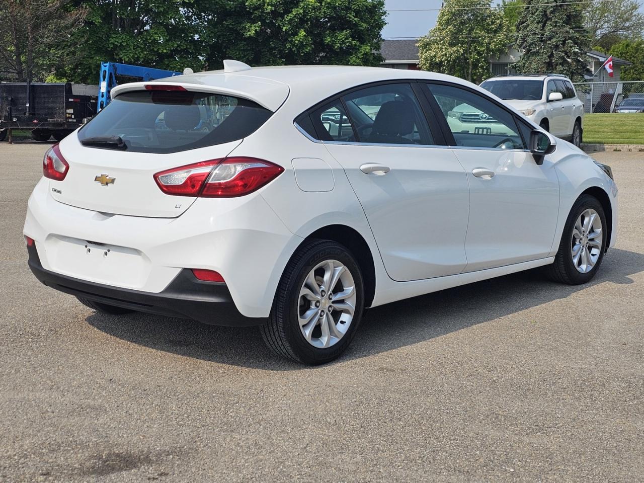 2019 Chevrolet Cruze LT Hatchback - 1.4L 4cyl. turbocharged engine - Photo #5