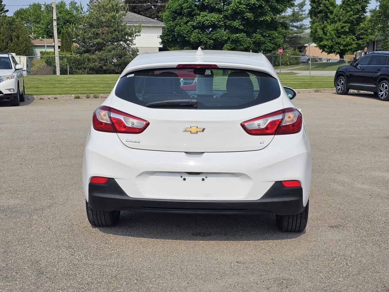 2019 Chevrolet Cruze LT Hatchback - 1.4L 4cyl. turbocharged engine - Photo #6