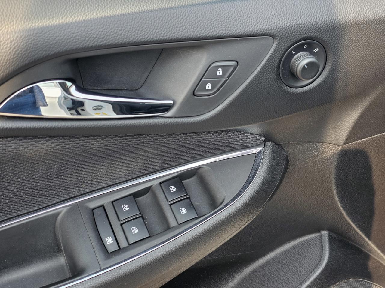 2019 Chevrolet Cruze LT Hatchback - 1.4L 4cyl. turbocharged engine - Photo #10