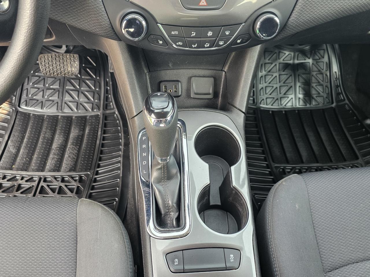 2019 Chevrolet Cruze LT Hatchback - 1.4L 4cyl. turbocharged engine - Photo #14