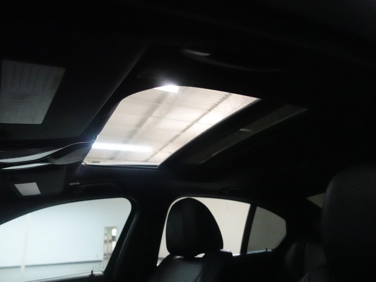 2020 BMW 3 Series 330i | xDrive | Nav | Leather | Sunroof | CarPlay