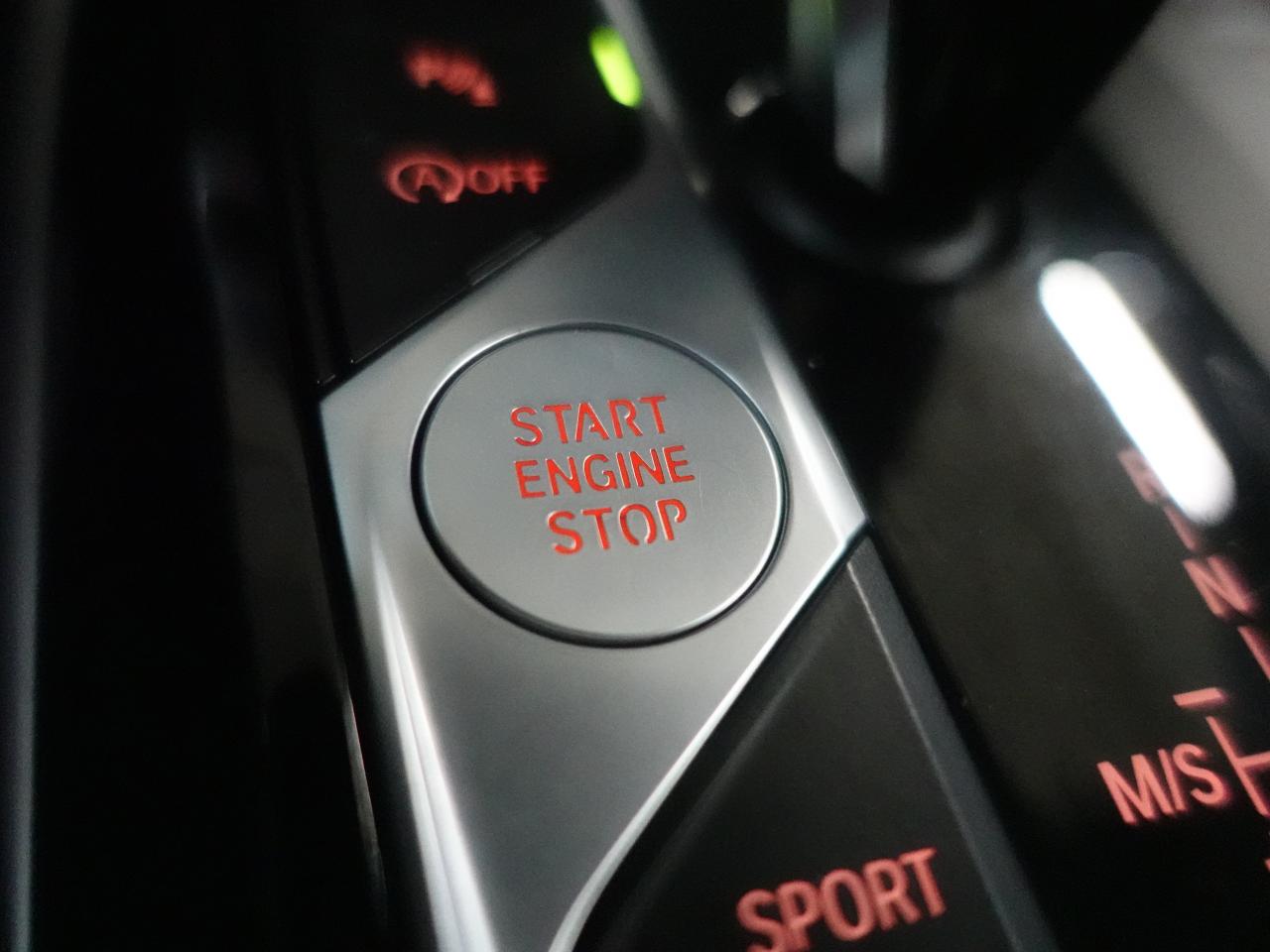 2020 BMW 3 Series 330i | xDrive | Nav | Leather | Sunroof | CarPlay
