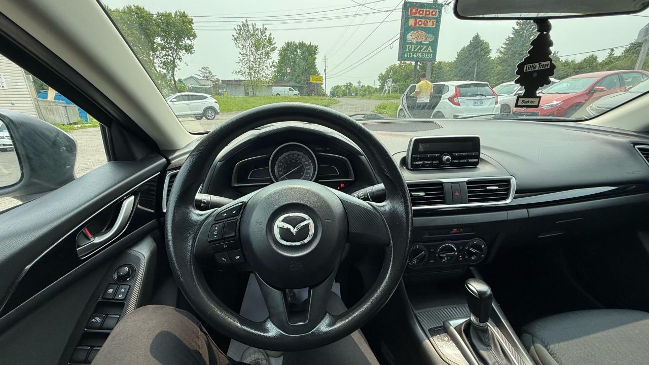 2014 Mazda MAZDA3 GX-SKY - Photo #11