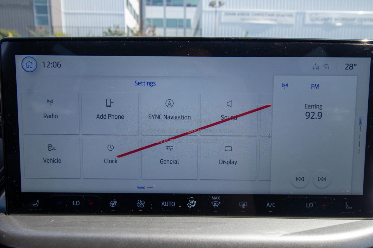 2025 Ford Escape PHEV FWD Photo5