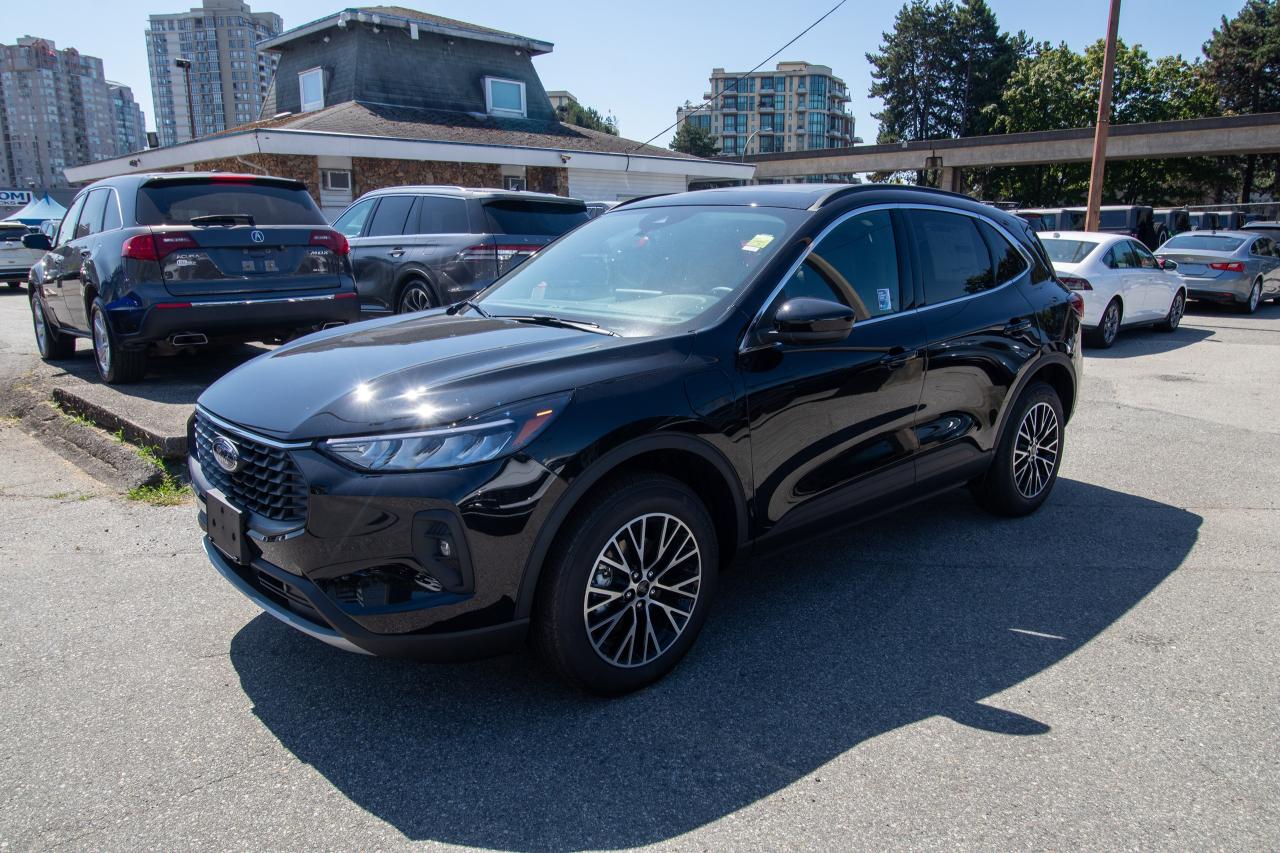 2025 Ford Escape PHEV FWD Photo