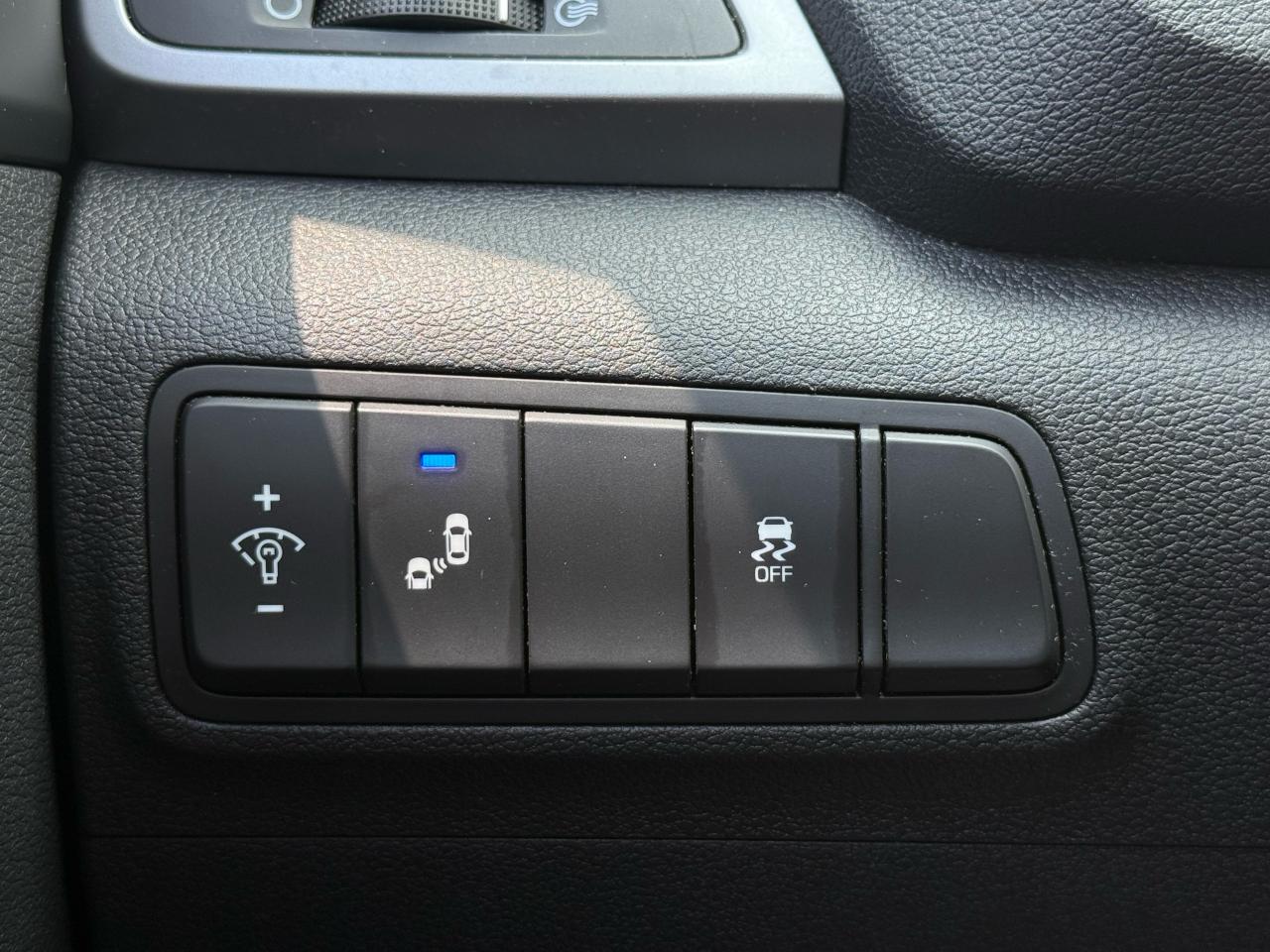 2018 Hyundai Tucson Premium | Backup Camera | Heated Seats | Bluetooth - Photo #16