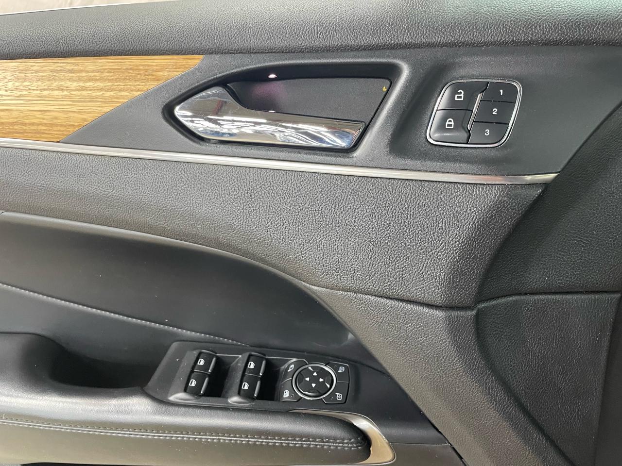 2015 Lincoln MKC Base Photo31