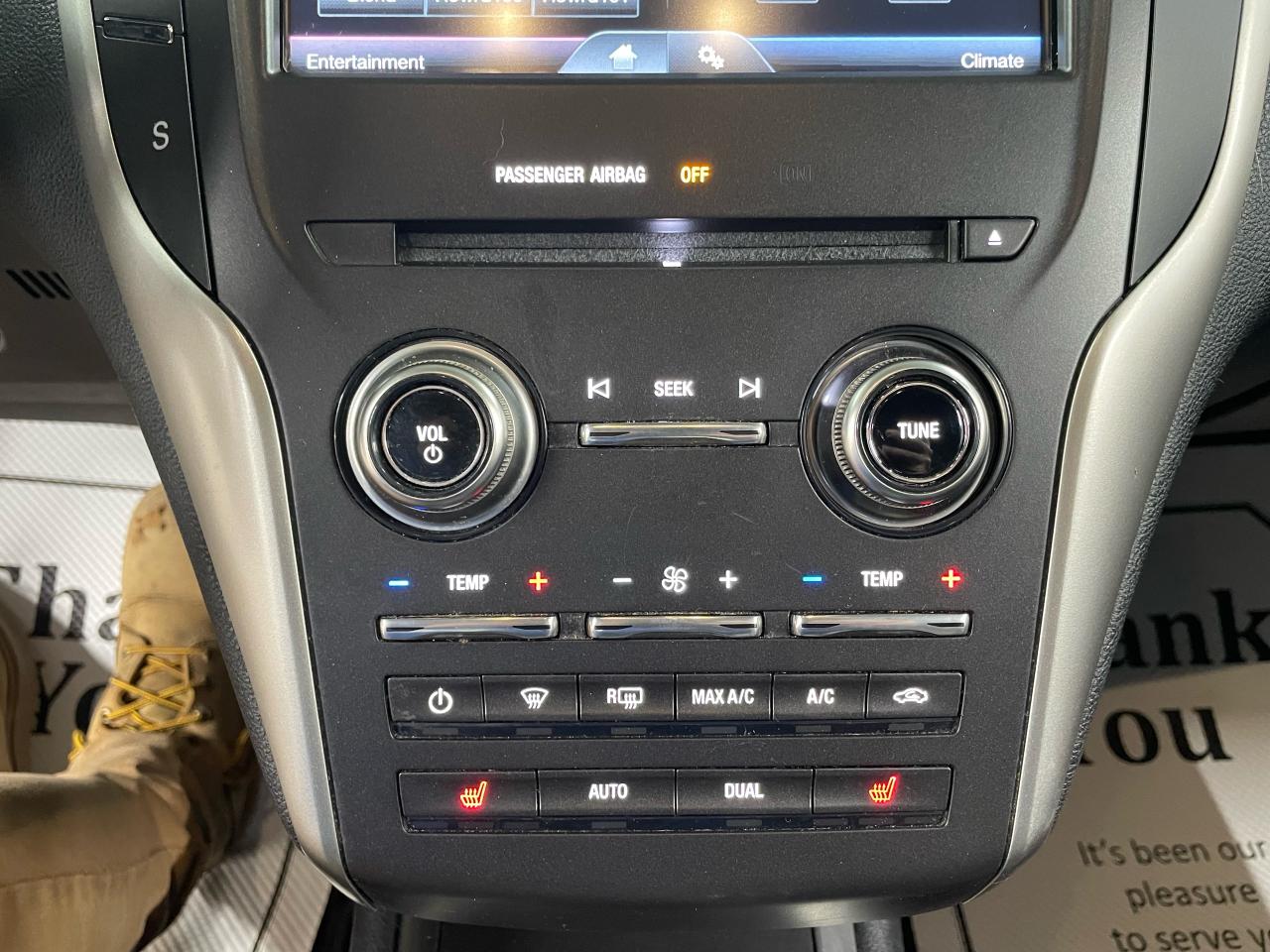 2015 Lincoln MKC Base Photo18