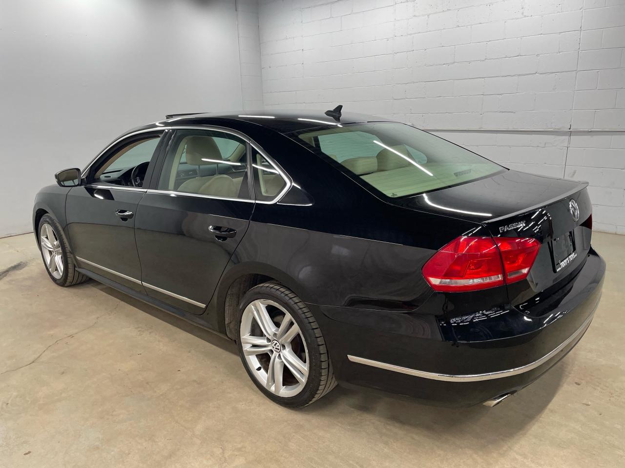2015 Volkswagen Passat 4DR SDN 3.6L DSG HIGHLINE Photo24
