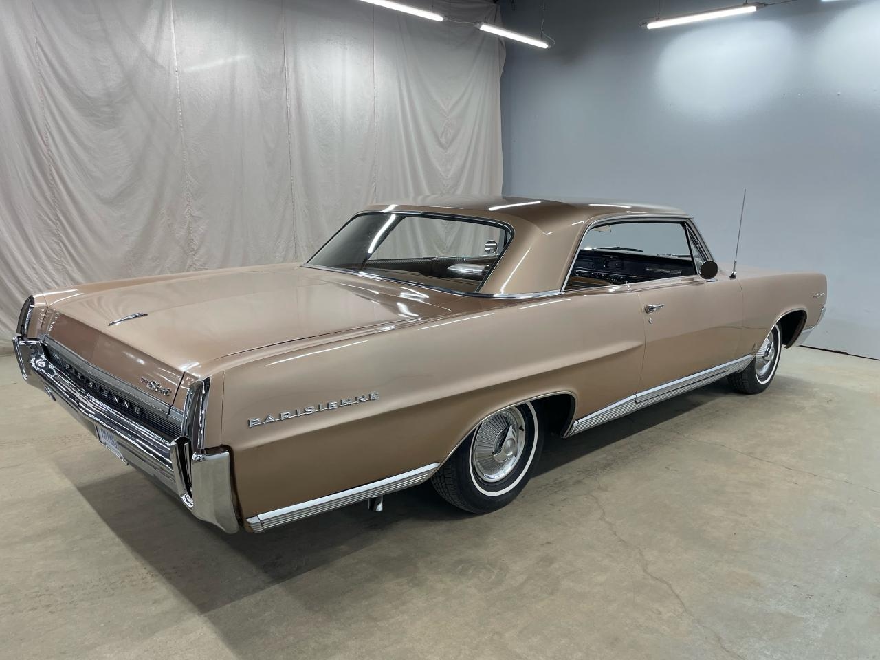 1964 Pontiac Parisienne Sport Photo21