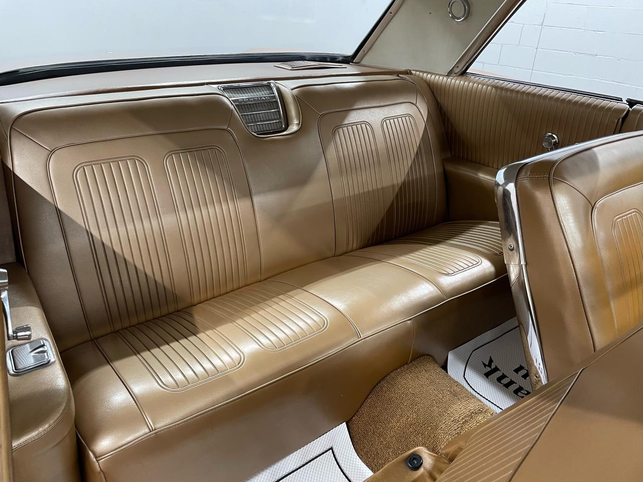 1964 Pontiac Parisienne Sport Photo23