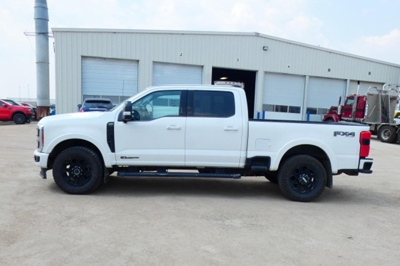 2023 Ford F-350 LARIAT 6.7L P/S DSL w/H&C L, pano S/R, NAV, BUC