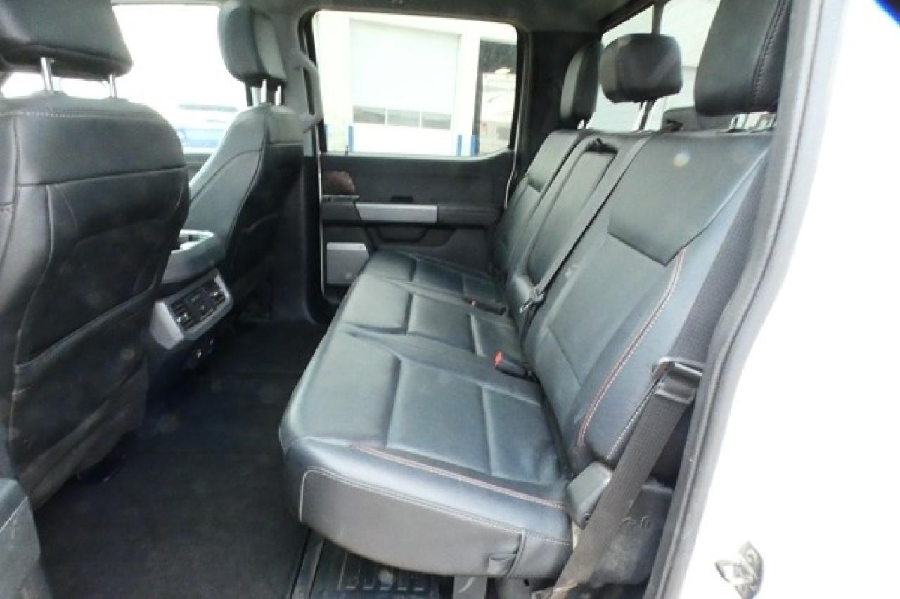 2023 Ford F-350 LARIAT 6.7L P/S DSL w/H&C L, pano S/R, NAV, BUC - Photo #9