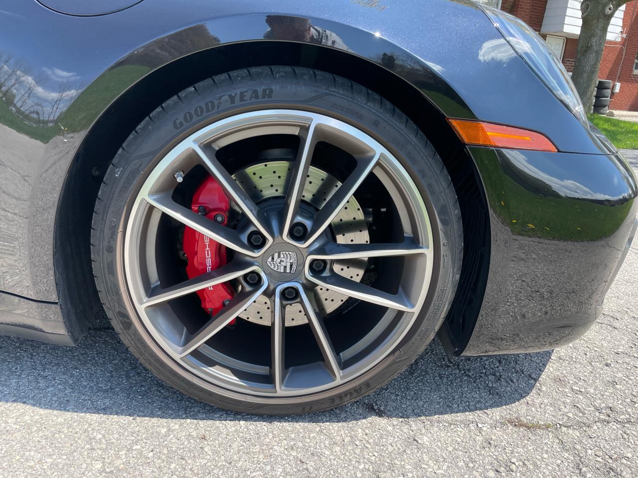 2020 Porsche 911 Carrera 4S Coupe - Photo #26