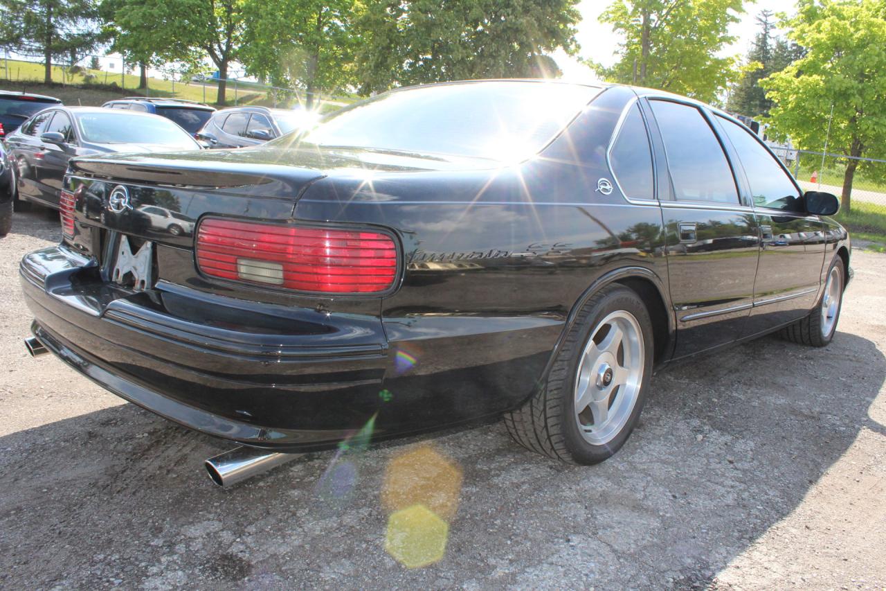 1996 Chevrolet Impala SS Photo2