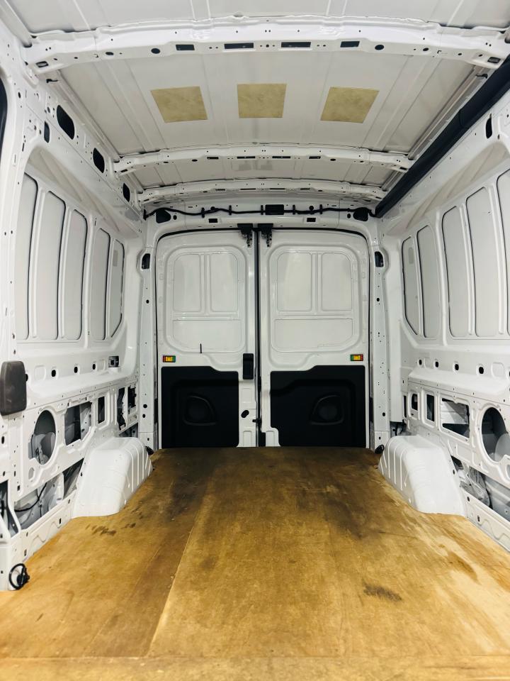 2022 Ford Transit Cargo Van 250 Van Med. Roof w/Sliding Pass. 130-in. WB - Photo #16