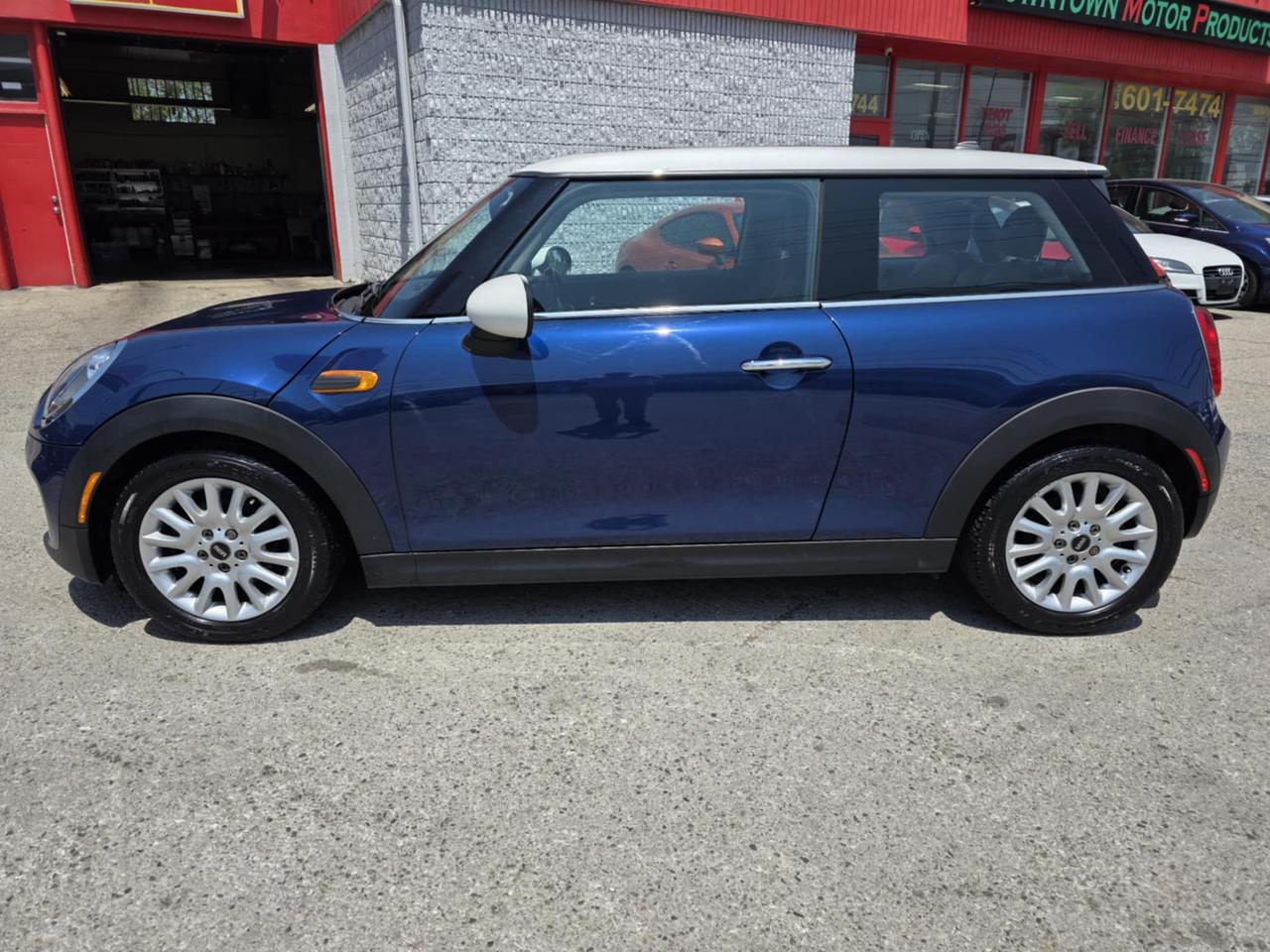 2014 MINI Cooper  Photo2