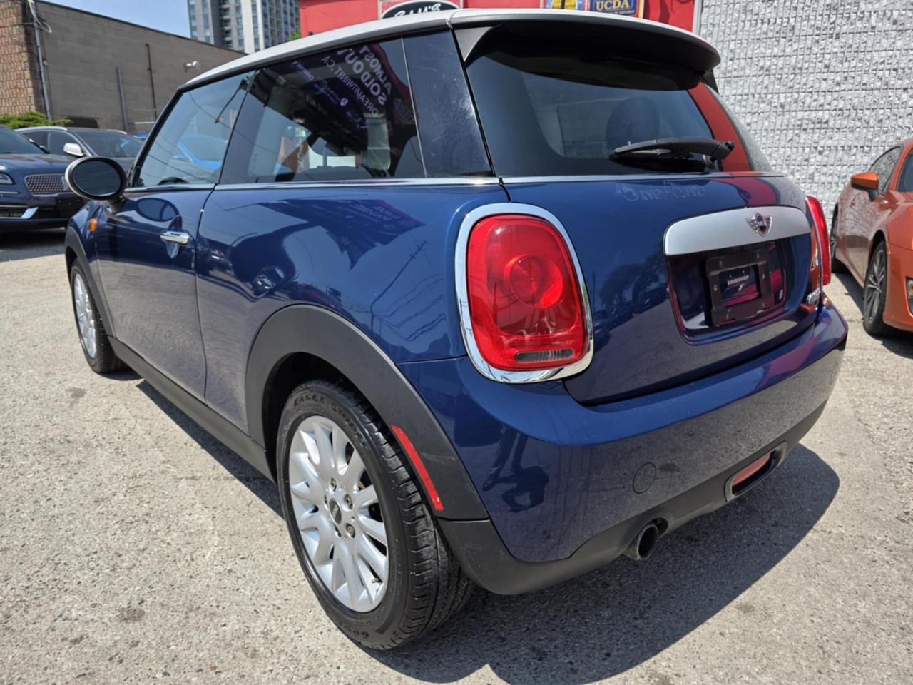2014 MINI Cooper  Photo3