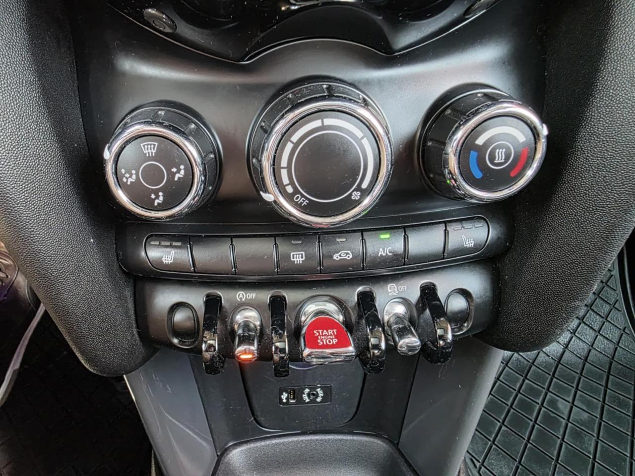 1748978088405