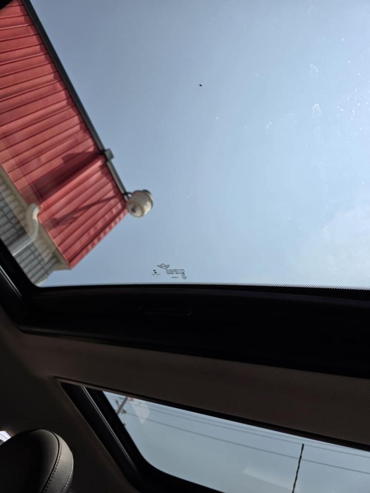 1748978090661