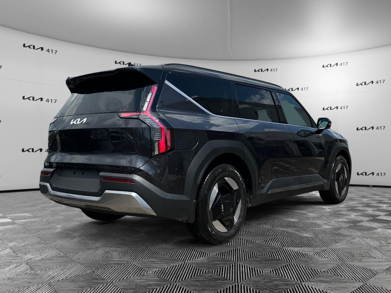 2026 Kia EV9 Land AWD Photo4