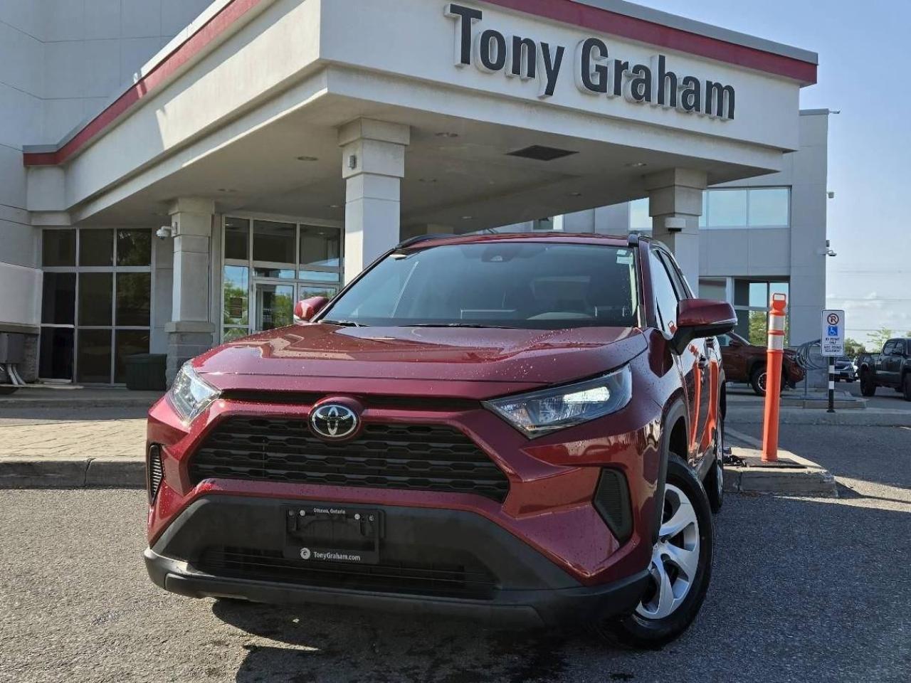 Used 2020 Toyota RAV4 LE for sale in Ottawa, ON