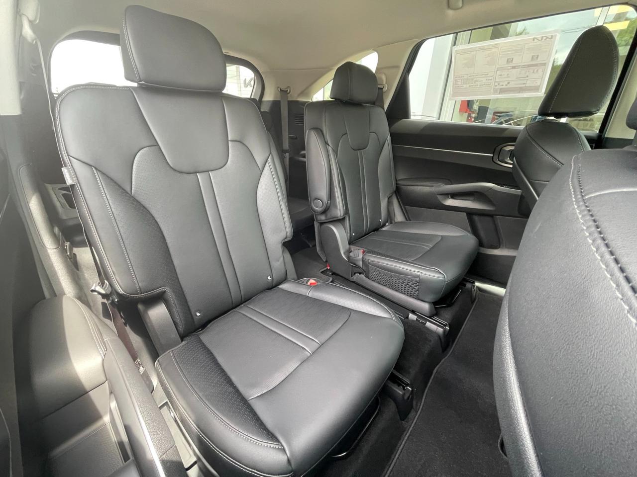 2025 Kia Sorento PLUG-IN HYBRID EX Photo