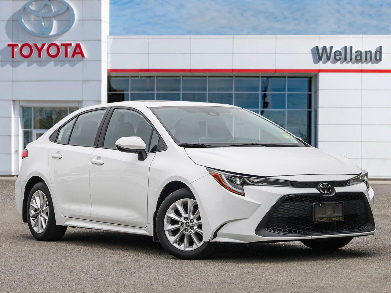 Used 2021 Toyota Corolla APPLE CARPLAY/ANDROID AUTO. HEATED STEERING WHEEL. MOON ROOF. for sale in Welland, ON
