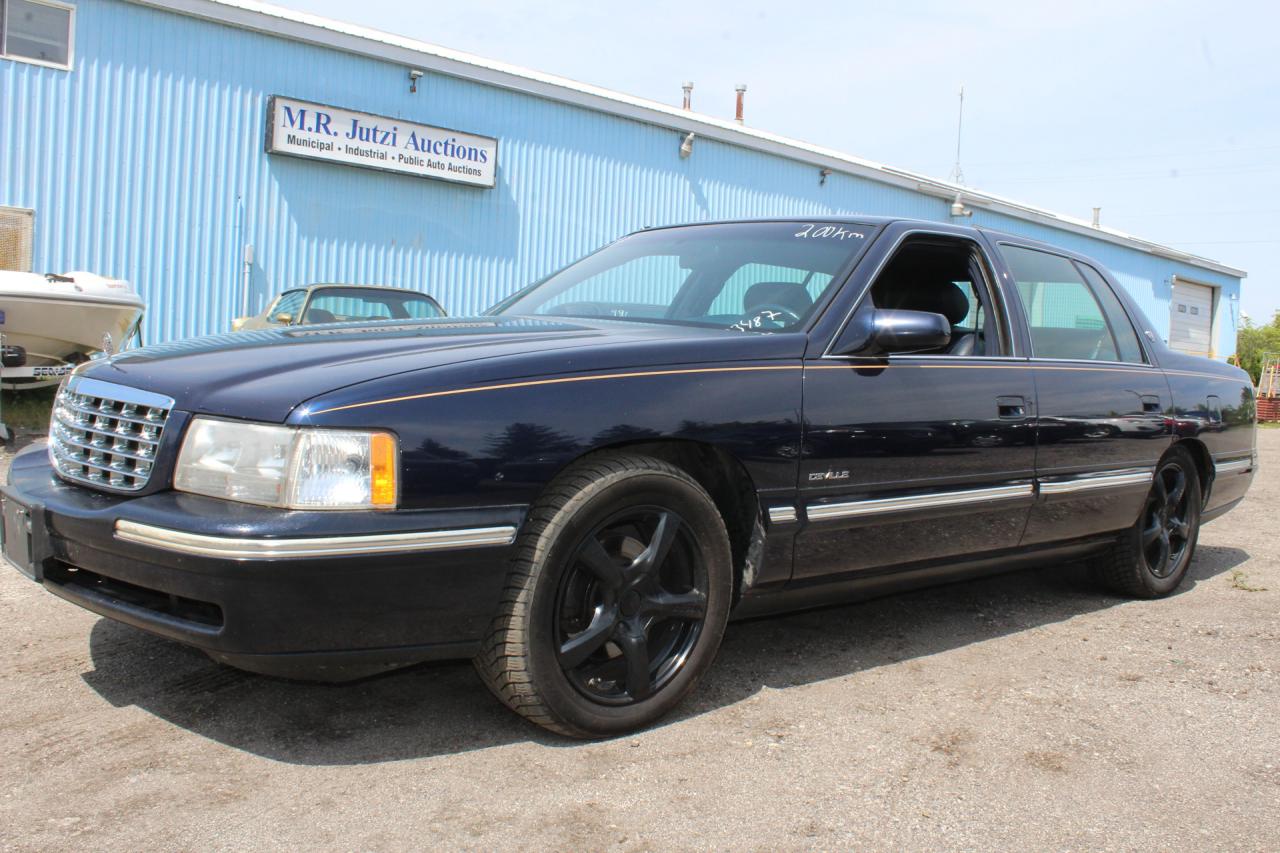 Used 1997 Cadillac DeVille  for sale in Breslau, ON