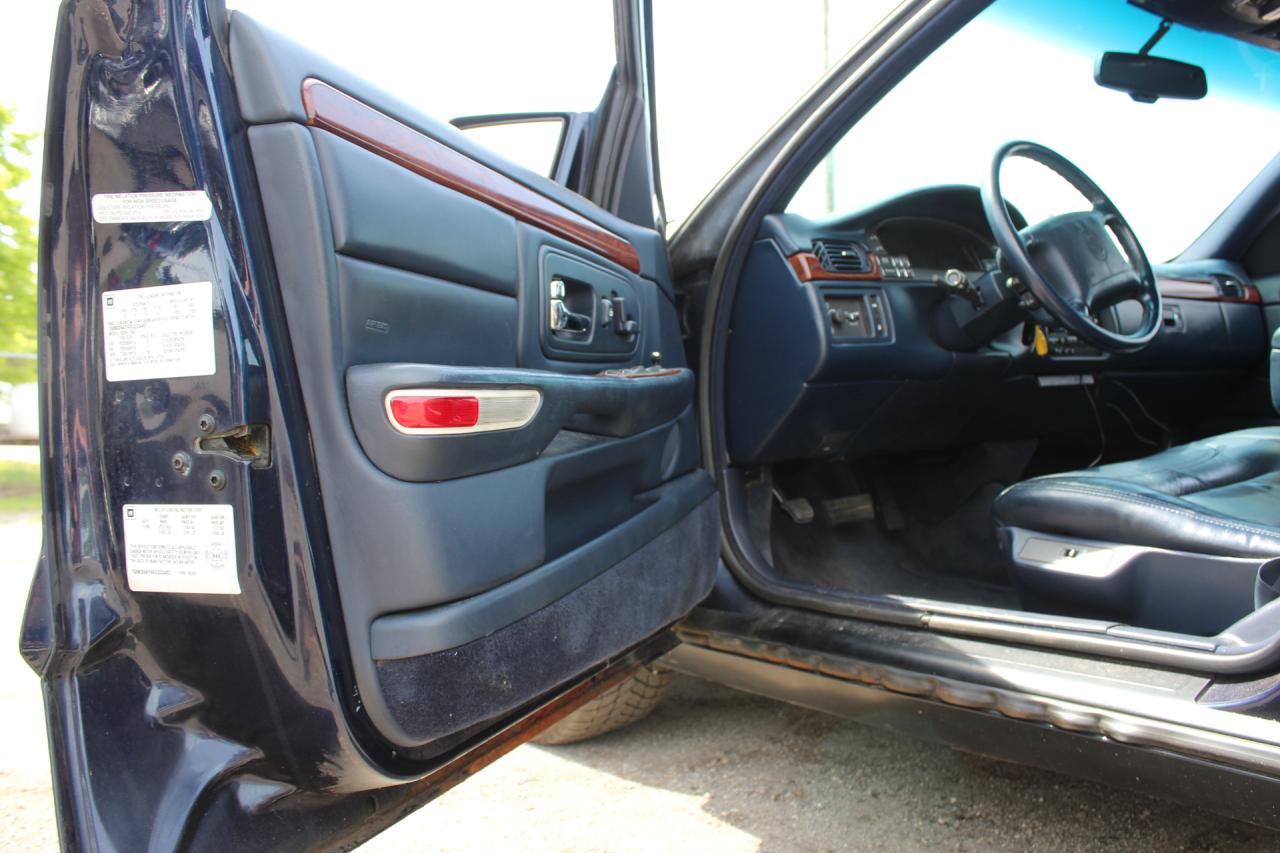 1997 Cadillac DeVille  Photo