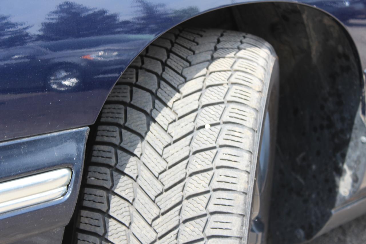 1997 Cadillac DeVille  Photo