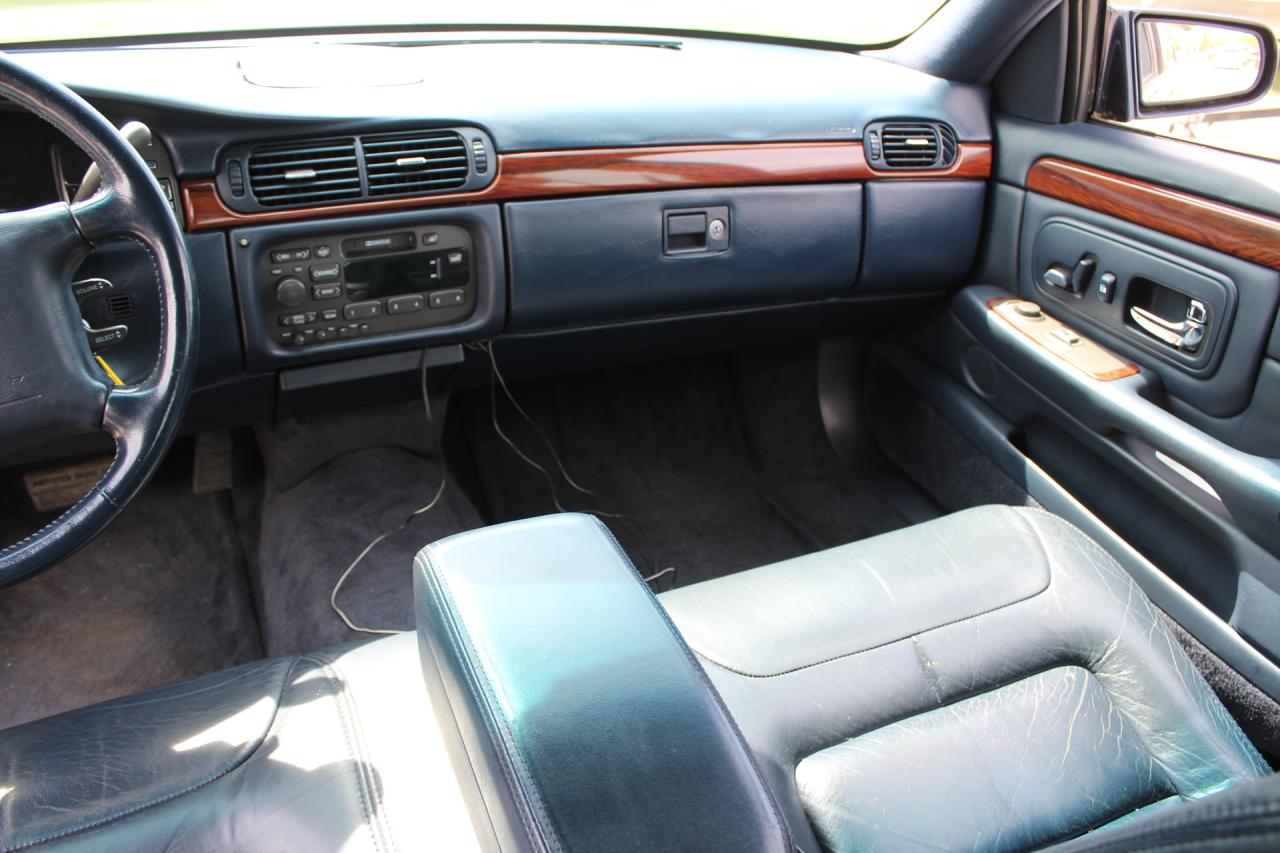 1997 Cadillac DeVille  Photo