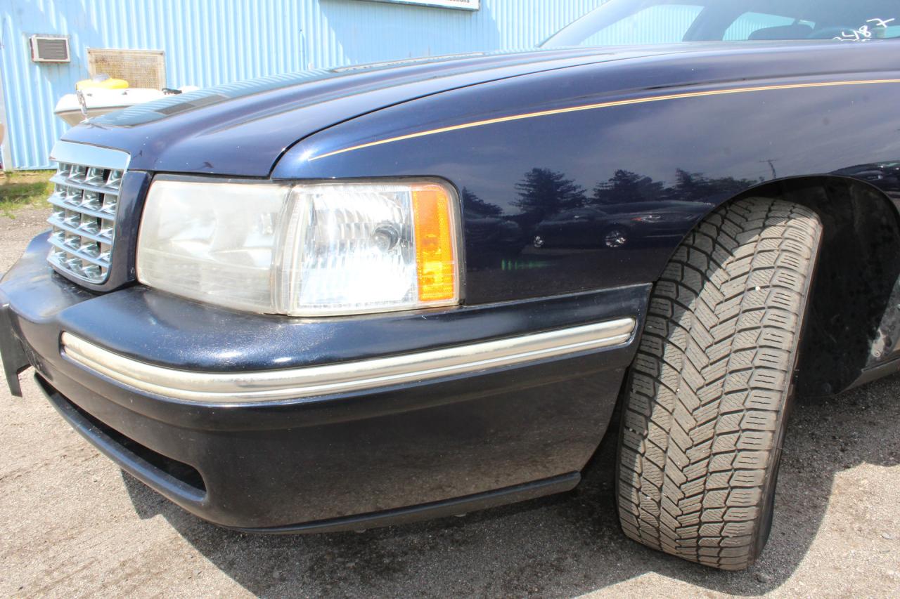 1997 Cadillac DeVille  Photo