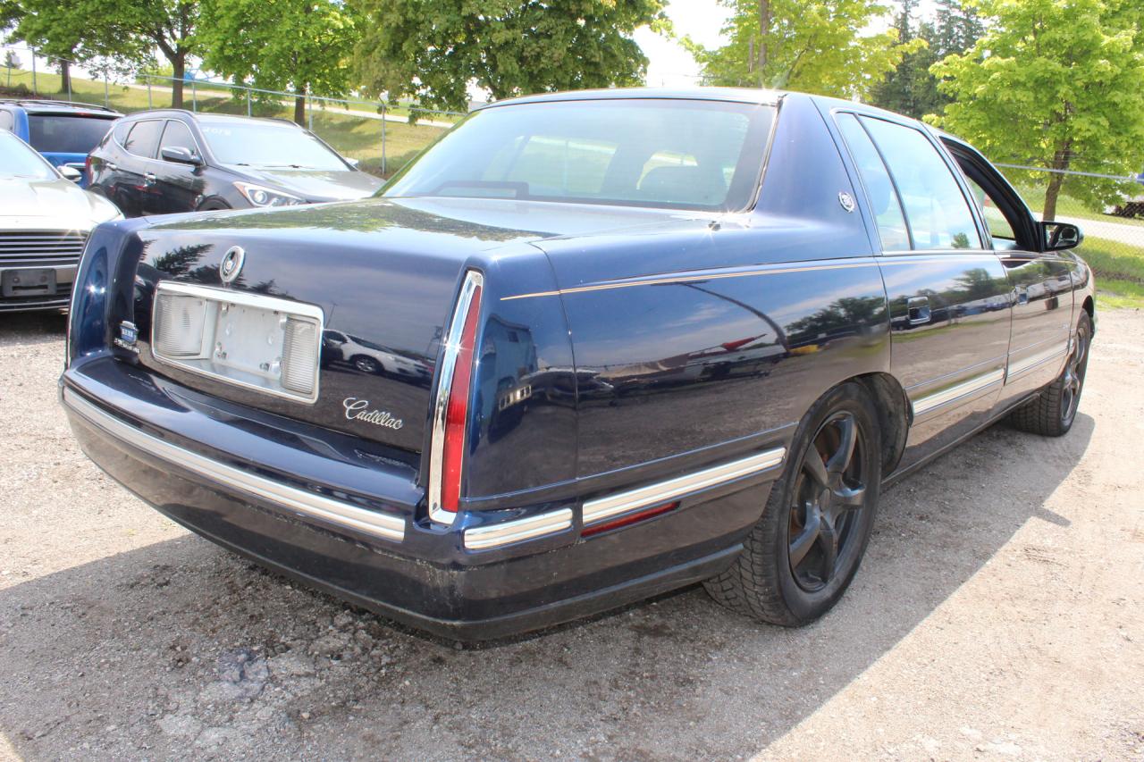 1997 Cadillac DeVille  Photo