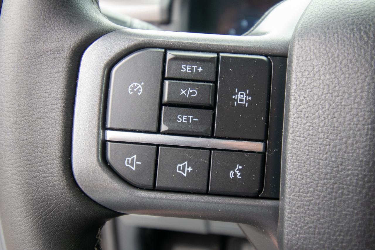 2025 Ford F-150 XLT 4WD SuperCrew 5.5' Box Photo5