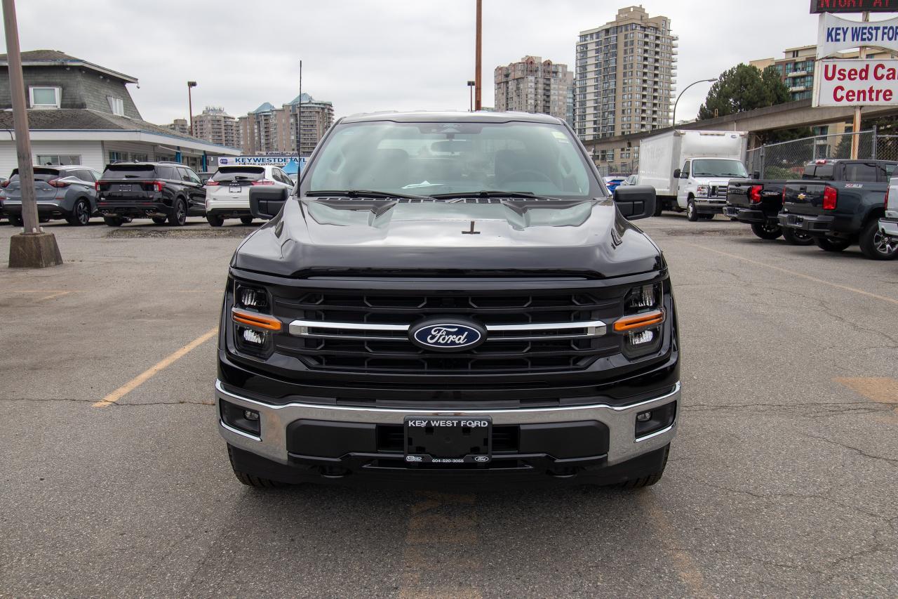 2025 Ford F-150 XLT 4WD SuperCrew 5.5' Box Photo2