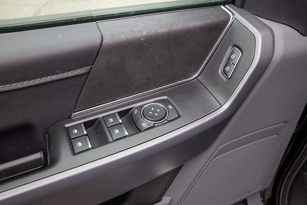 2025 Ford F-150 XLT 4WD SuperCrew 5.5' Box Photo5