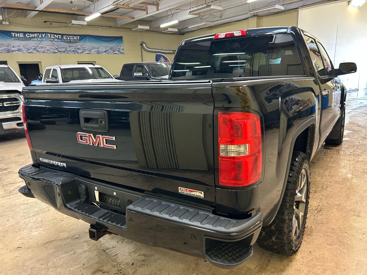 2015 GMC Sierra 1500 SLE - Photo #6