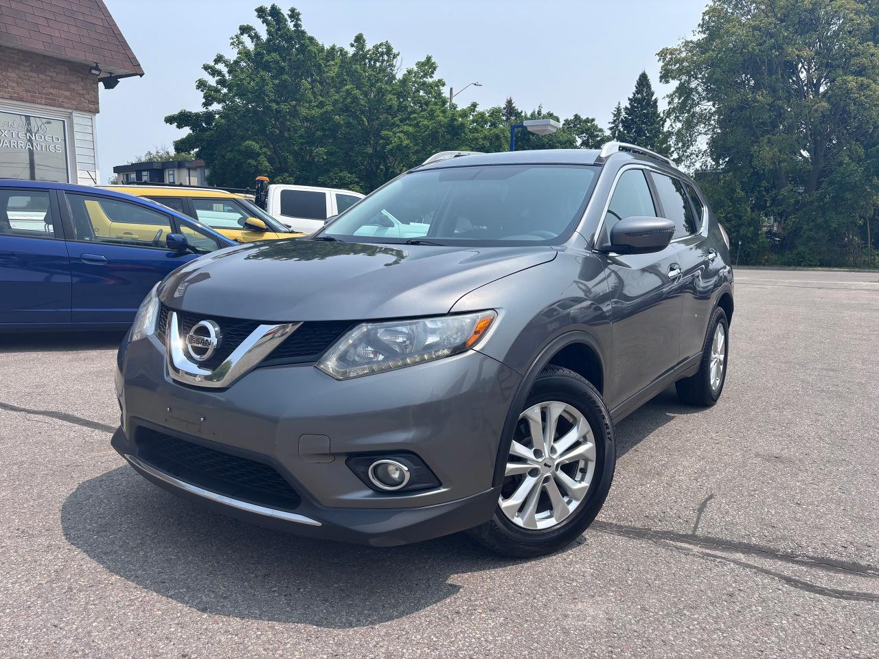 2016 Nissan Rogue SV AWD EXTRA CLEAN! - Photo #3
