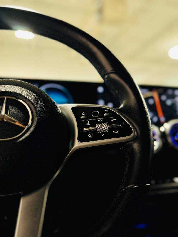 2021 Mercedes-Benz GLB GLB 250 - Photo #18