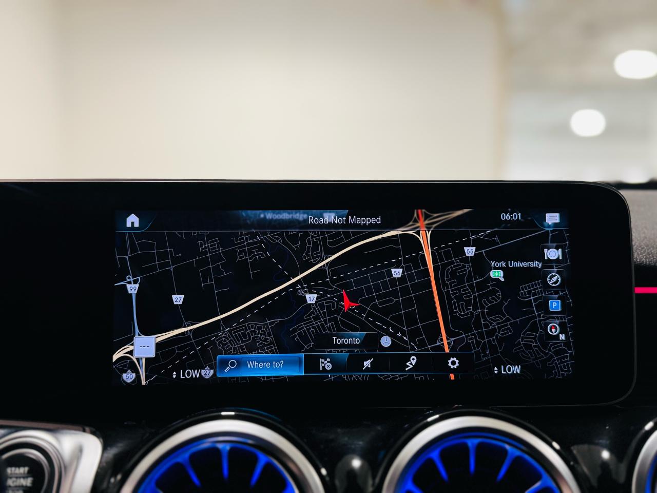 2021 Mercedes-Benz GLB GLB 250 - Photo #13
